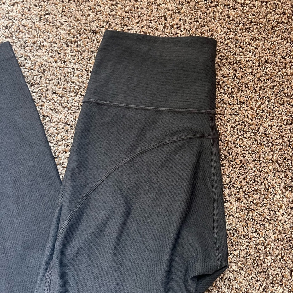 Outdoor Voice Women’s Leggings - Picture 2 of 9